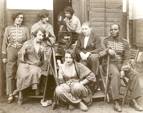 August Sander: Artistes de cirque, 1926–1932 ©&nbsp;Die Photographische Sammlung/SK Stiftung Kultur – August Sander Archiv, Cologne; KUVASTO, Helsinki, 2017 