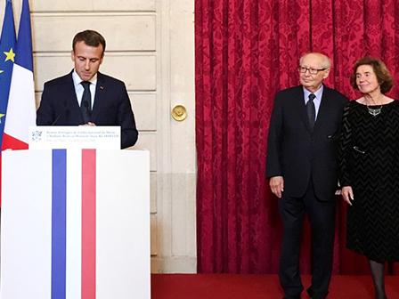 Serge et Beate Klarsfeld décorés à l'Élysée