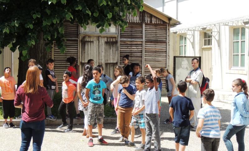 Visite pédagogique au&nbsp;Cercil–Musée mémorial des enfants du Vél' d’Hiv'. Photo : Cercil 